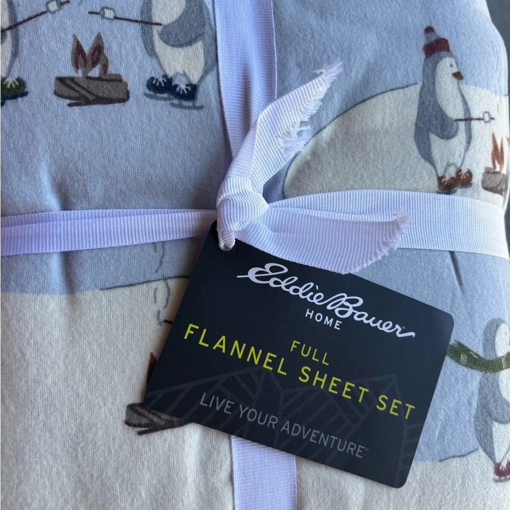 Eddie Bauer Skating Penguins 4-Piece Light Blue Graphic Flannel Full SheetSetNWT